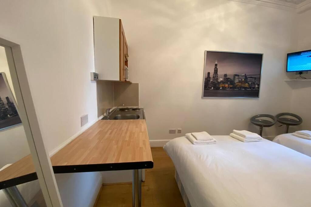 F6-Comfy Ground Flr Studio Fits 4- Near Paddington Лондон Экстерьер фото
